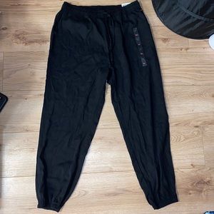 Victoria’s Secret Pink Easy Joggers new With Tags